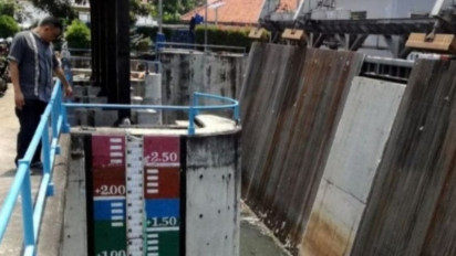 Waspada! Pintu air Pasar Ikan-Marina Jakarta Berstatus Siaga Tiga