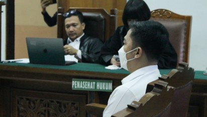 Terdakwa OOJ Kasus Kematian Brigadir J Arif Rachman Arifin Menangis Saat Bacakan Pledoi Sembari Mengaku Gagal Jadi Anggota Polri