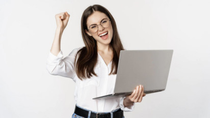 Ramalan zodiak besok hari Sabtu 4 Februari 2023, Sagitarius, Capricorn, Aquarius, Pisces Aura Menawan Anda Akan Mempermudah Karir