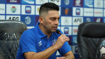 Arema FC Kalah di 5 Pertandingan Beruntun, Javier Roca: Kami Ada Masalah