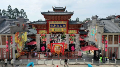 Berita Foto: Kemeriahan Perayaan Cap Go Meh di Jakarta, Atraksi Liong dan Kuliner Khas Tionghoa