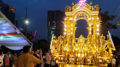 Kereta Kencana Milik Umat Hindu Berusia 132 Tahun, Menarik Perhatian Warga Kota Medan Saat Festival Thaipusam