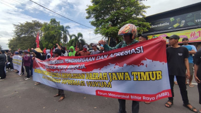 Ratusan Warga Blitar Datangi Polres, Beri Apresiasi dan Minta Penuntasan Penunggakan Kasus