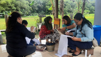 Delegasi ATF 2023 Belajar Membatik di Kampung Wisata Batik Tulis Giriloyo Bantul
