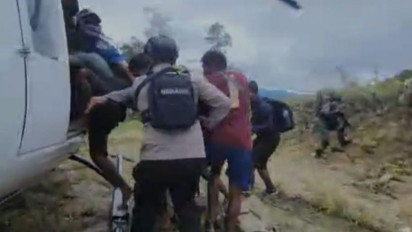 Hari ke-3 Penyanderaan Pilot Susi Air di Paro, TNI-Polri Terus Mencari Keberadaan Philip Merthens