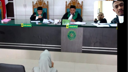 Sebar Foto Tanpa Busana Bareng Kekasih di Medsos, Pria di Aceh Timur Dihukum 100 Kali Cambuk