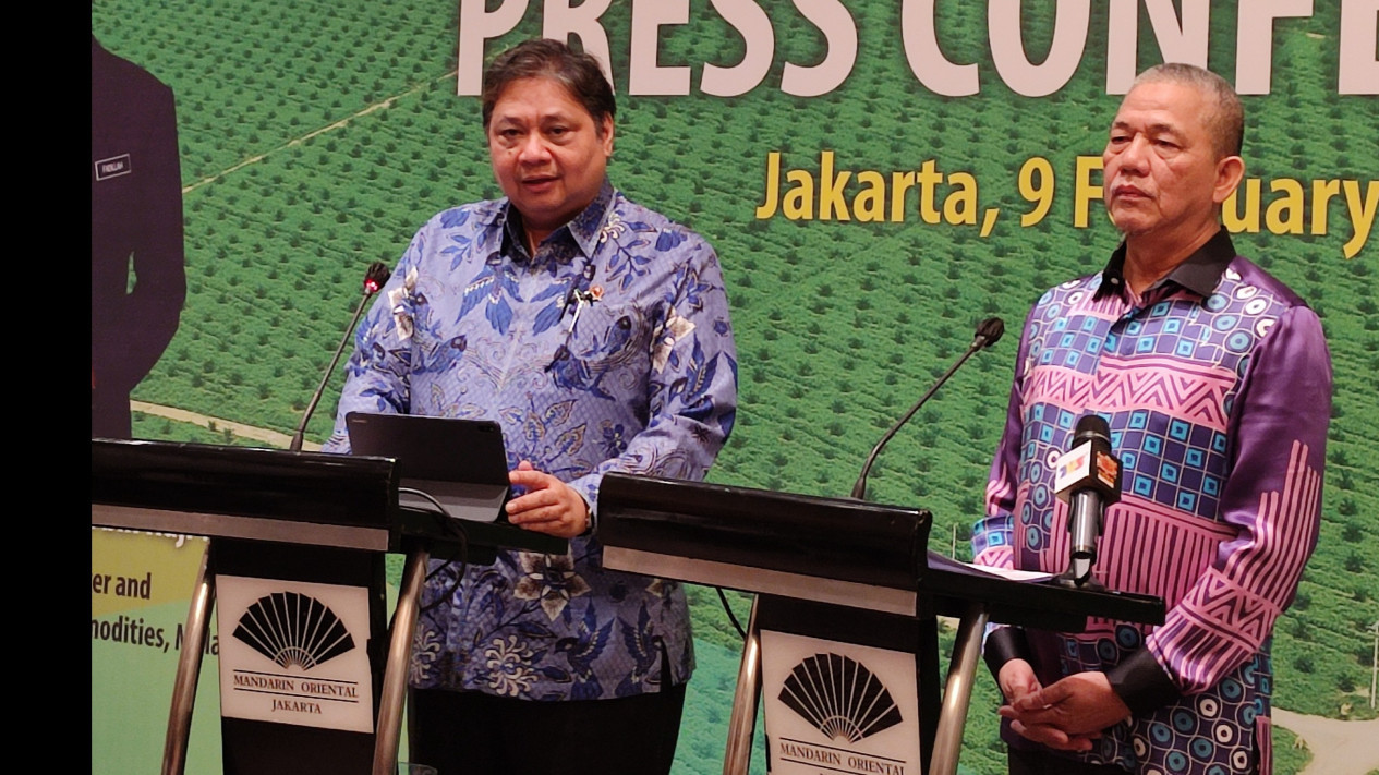 Airlangga Temui Menteri Malaysia, Bahas Masa Depan Industri Kelapa Sawit
            - galeri foto