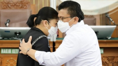 Viral Video Perayaan Ulang Tahun Ferdy Sambo, Putri Candrawathi Berikan Doa untuk Sang Suami, Warganet Nyinyir