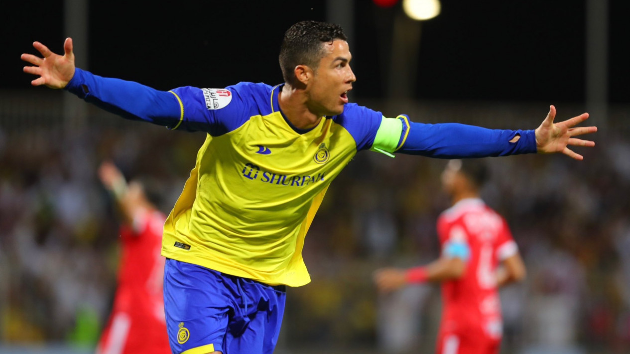 Video Detik-detik Cristiano Ronaldo Borong 4 Gol untuk Al Nassr
            - galeri foto