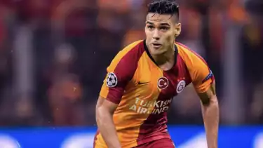 Radamel Falcao cemaskan kawan di Turki.