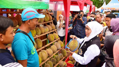Ikuti Festival Durian di Blitar, Gubernur Khofifah Kenalkan Durian Varietas Lokal