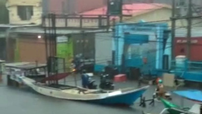 Makassar Dikepung Banjir, Wali Kota: Pantau Warga Terdampak dan Evakuasi!