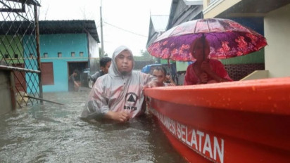 Gubernur Sulsel Instruksikan BPBD Evakusi Warga Terdampak Banjir di Makassar