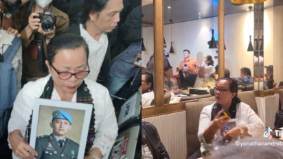 Ibunda Brigadir J Rayakan Putusan Vonis Mati Ferdy Sambo, Makan-makan Besar Sambil Peluk Erat Foto Yosua