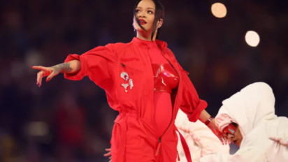 Alasan Mengapa Rihanna Mau Membakar Panggung Dengan Penampilannya Di Super Bowl 2023 Tanpa Dibayar!