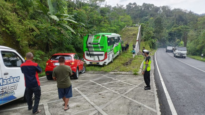 Bus Rombongan Anak TK Masuk Jalur Penyelamat Setelah Rem Blong di Turunan Bayeman Purbalingga