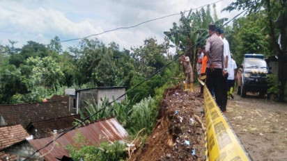 Perbatasan Utara Gunungkidul Longsor, Rumah Warga di Klaten Jebol