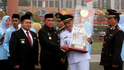 Terapkan Stop BAB Sembarangan, Kecamatan Batang Toru Raih Penghargaan