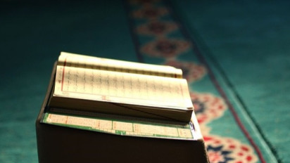 AL-Qur'an Rusak atau Usang? Begini Cara Menyikapinya