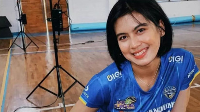 Gigi Gingsulnya Bikin Gemas! Potret Sri Hartati, Atlet Voli Putri BJB Tandamata Bandung