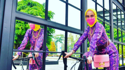 Dua Tahun Laporkan Nikita Mirzani Belum Juga Diproses, Lia Rungkat Datangi Polres Metro Jakarta Selatan