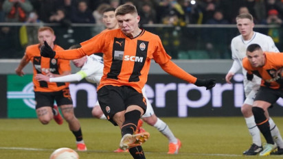 Leg 1 Playoff Liga Europa: Shakhtar Donetsk Sukses Kunci Kemenangan 2-1 atas Tim Tamu Rennes