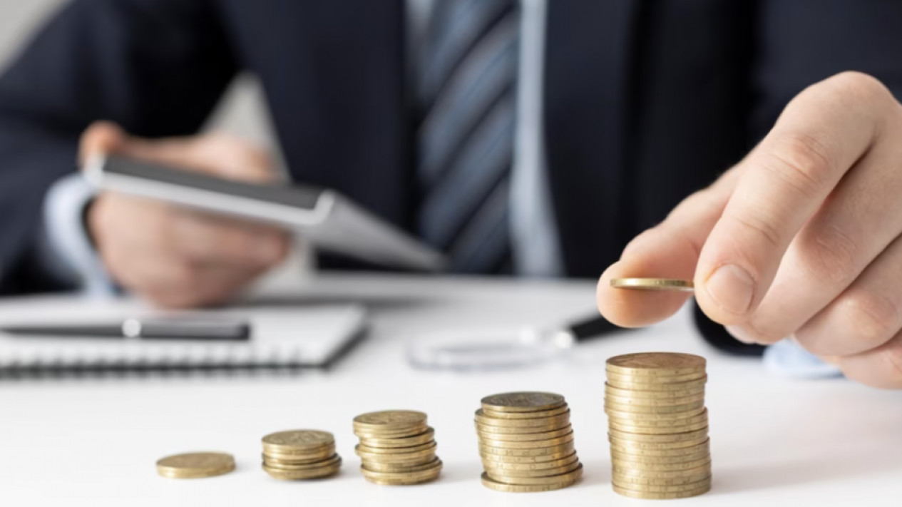 Ramalan Zodiak KEUANGAN Besok Sabtu, 18 Februari 2023, Cancer, Leo, dan Virgo Pundi-pundi Uang Berpotensi Meningkat
            - galeri foto