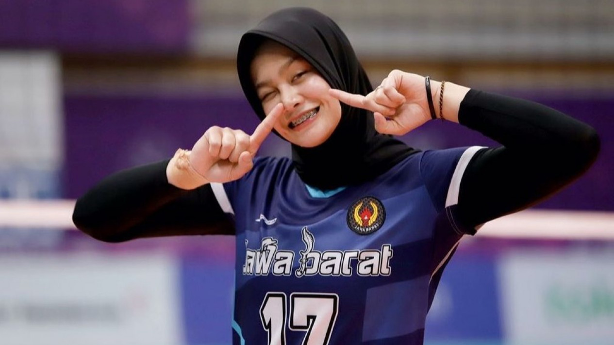 Manisnya Senyum Wilda Nurfadhilah, Atlet Voli Cantik Sekaligus Selebgram dan Pengusaha Hijab
            - galeri foto