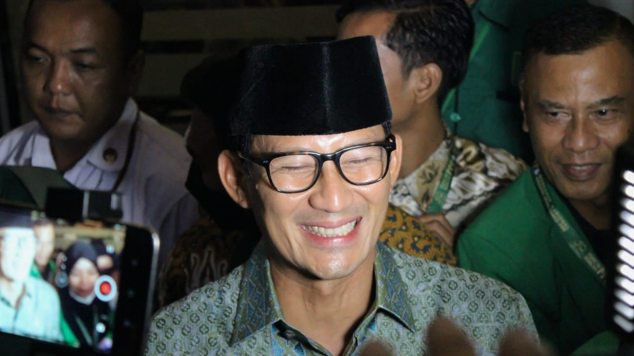 Isu Sandiaga Uno Mundur dari Gerindra, PPP Izin Pinjem kepada Prabowo
            - galeri foto