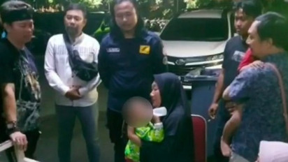 Begini Momen Saat Anak Bos Ayam di Bekasi Dipertemukan dengan Keluarganya