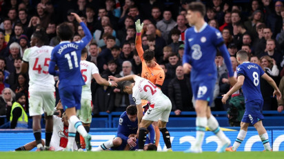 Azpilicueta Alami Cedera Horor di Kepala setelah Terkena Tendangan Salto Pemain Southampton