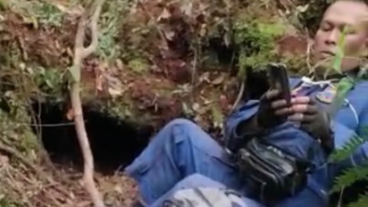 Foto-foto Helikopter yang Ditumpangi Kapolda Jambi Mendarat Darurat di Kerinci