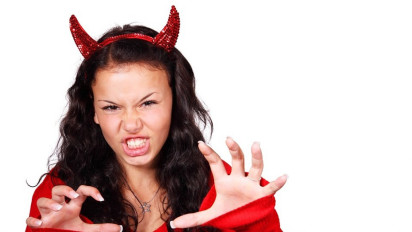 Perlu Ganti Gaya Lebih Agresif! Ramalan Zodiak Cinta dan Hubungan, Rabu 22 Februari 2023