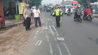 Kurang Waspada saat Berkendara, Pemotor di Sidoarjo Terjatuh dan Terlindas Truk, Tewas di Lokasi Kejadian