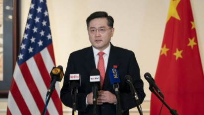 Menlu RI Sambut Kunjungan Menlu China ke Jakarta