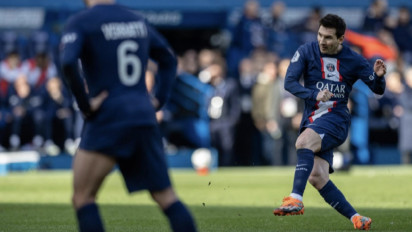 Neymar Cedera Otot, Fans Salut Messi Bisa Bertumpu dengan Hanya Satu Kaki