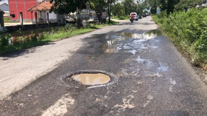 Ruas Jalan di Kabupaten Lamongan Rusak dan Berlubang, Akibat Banjir