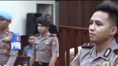 Potret Penampilan Bharada E Pakai Seragam Polisi saat Sidang Kode Etik, Netizen: Ling Ling Kamu Beruntung