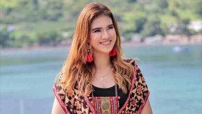 Intip Foto-foto Manis Atlet Voli Cantik Shella Bernadetha yang Punya Wajah seperti Bule