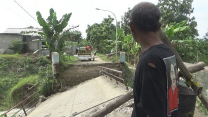 Jembatan Penghubung Jombang-Nganjuk di Jalur Alternatif Putus