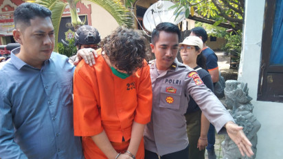 Seorang WNA asal Belarusia Bawa 17 Paket Ganja Ditangkap Polisi di Denpasar, Bali
