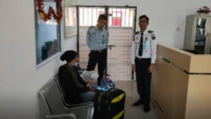 Pelanggaran Izin Tinggal, Imigrasi Dumai Deportasi 2 WNA Malaysia