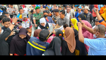 Tangani Banjir Bengawan Njero Lamongan, Gubernur Khofifah : Pemprov dan Pemkab Tangani Pintu Air Kuro