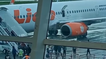 Lion Air Batal Terbang di El Tari Gegara Penumpang Buka Pintu Darurat, Ini Alasan Pelaku