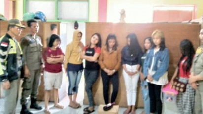 Kisah Profesi Artis Sawer, Dirazia Satpol PP hingga Lari ke Semak-semak