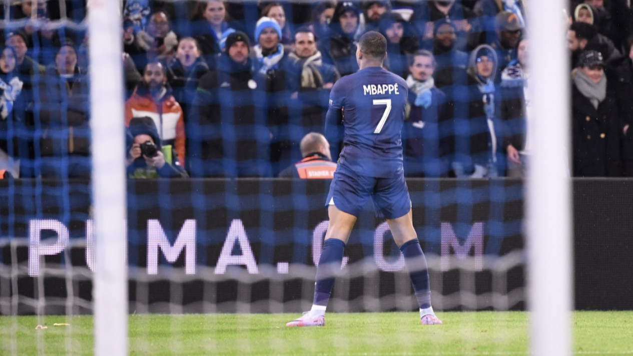 200 Gol, Kylian Mbappe Top Scorer Abadi Paris Saint-Germain
            - galeri foto