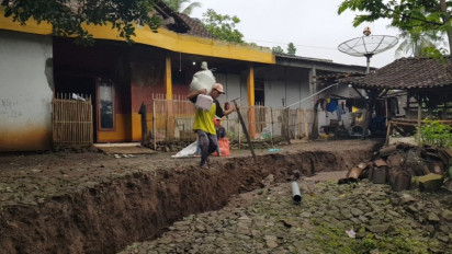 Puluhan Warga di Ponorogo Mengungsi, Rumah Rusak karena Tanah Gerak