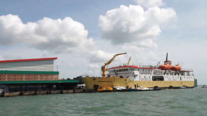 Gelombang Laut Capai 4-6 Meter, Keberangkatan Kapal dari Pelabuhan Sri Bintan Pura Rute Tanjungpinang-Anambas Ditunda