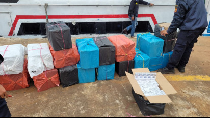 Terciduk! BC Batam Sita Rokok Ilegal dari Kapal Penumpang