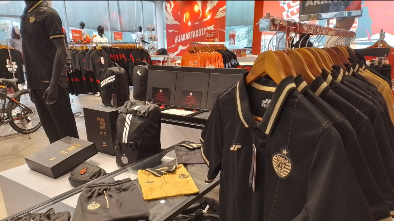 Official Store Persija Selalu Punya Jersei Spesial Saat Memperingati Hari Ulang Tahun, Apa itu?
            - galeri foto